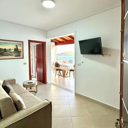 Alor 1 Apartment *